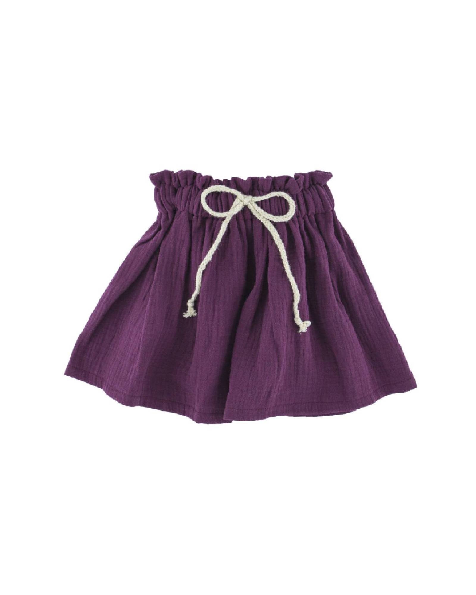 Girls Skirt Sienna by Les Vedettes in high quality muslin cotton. The Skirt comes in the colour Aubergine.